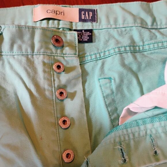 GAP Cream Capris Relaxed Fit Pants Size: 8 SKU 0915 - Picture 3 of 5